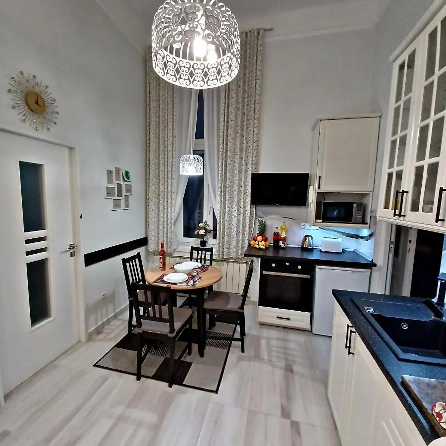 Palace3 Apartment Βουδαπέστη 0*,